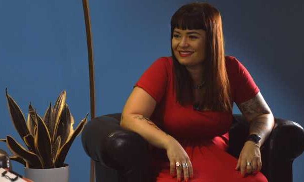 YouTalk con Claudia Aru: “La società con cui lavoravo fallì, persi tutto e così sono diventata cantante”