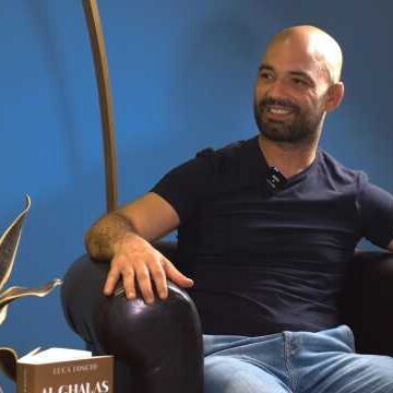 Il reporter di guerra cagliaritano Luca Foschi a YouTalk: “Al Ghalas? È la mia storia”