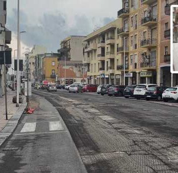 Cagliari, nuovo asfalto in viale Sant’Avendrace: la reazione di residenti e commercianti